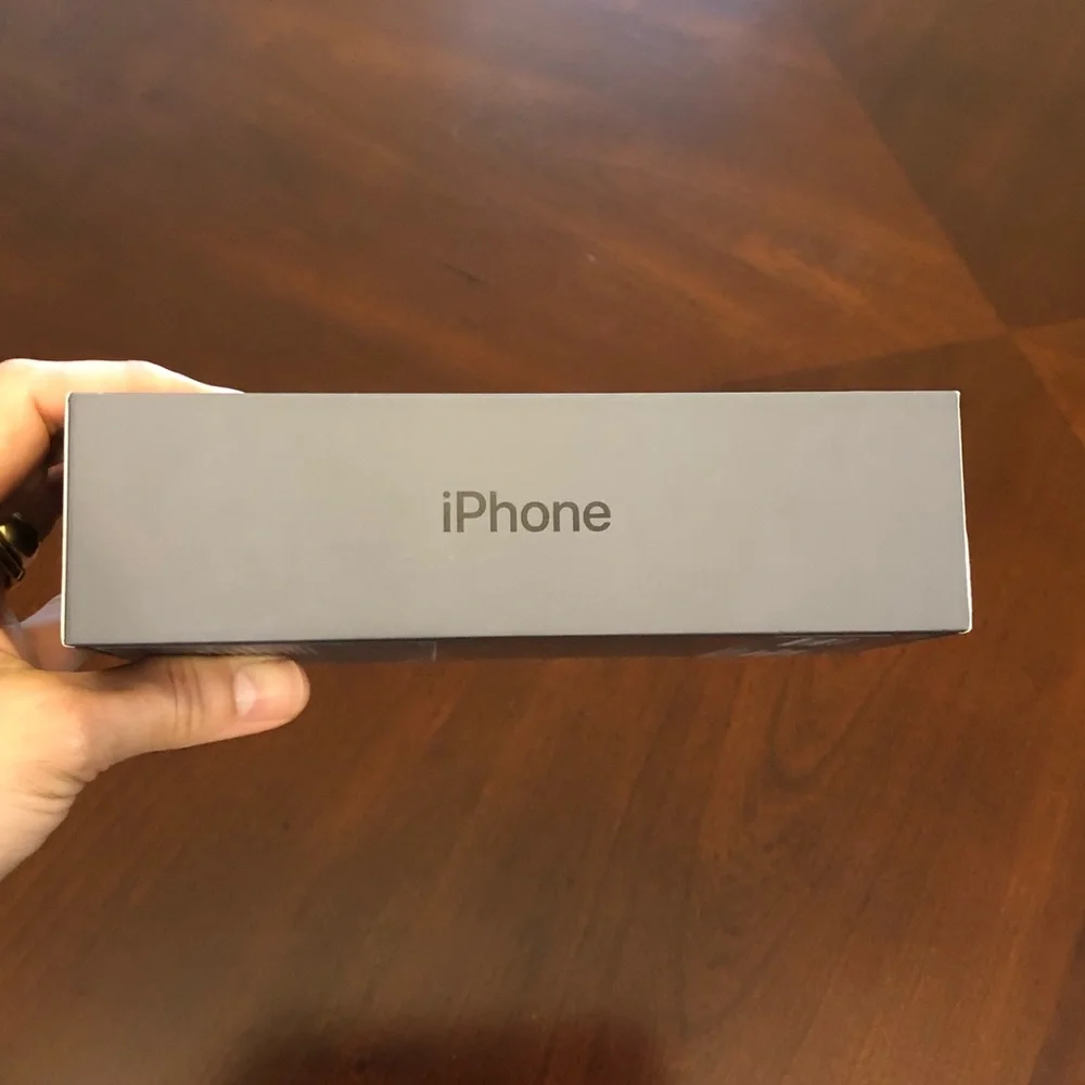 Original‎ Empty Apple iPhone 8 256GB Gray/ Black Box (No contain the cell phone)
